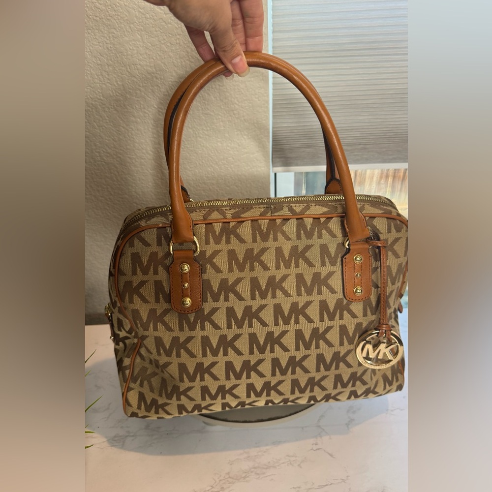 Michael Kors MK Signature‎ Logo Canvas Satchel Shoulder Bag Tan / Brown Monogram